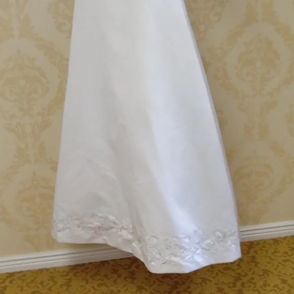 Eternity size 4 modest wedding dress - Picture 5 of 8